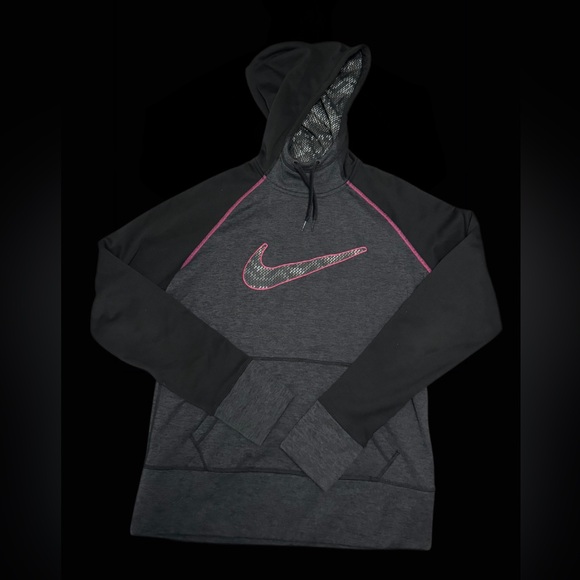 ThermaFit Nike hoodie size Medium - Picture 1 of 4